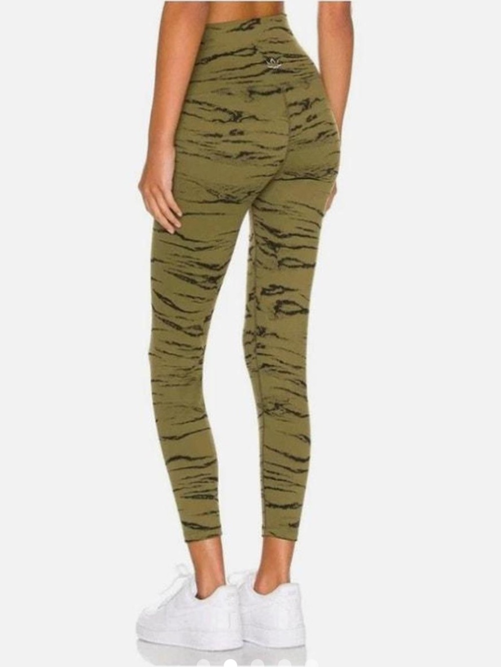 Beyond Yoga Olive & Black Tiger Stripe High-Rise Leggings size XS
